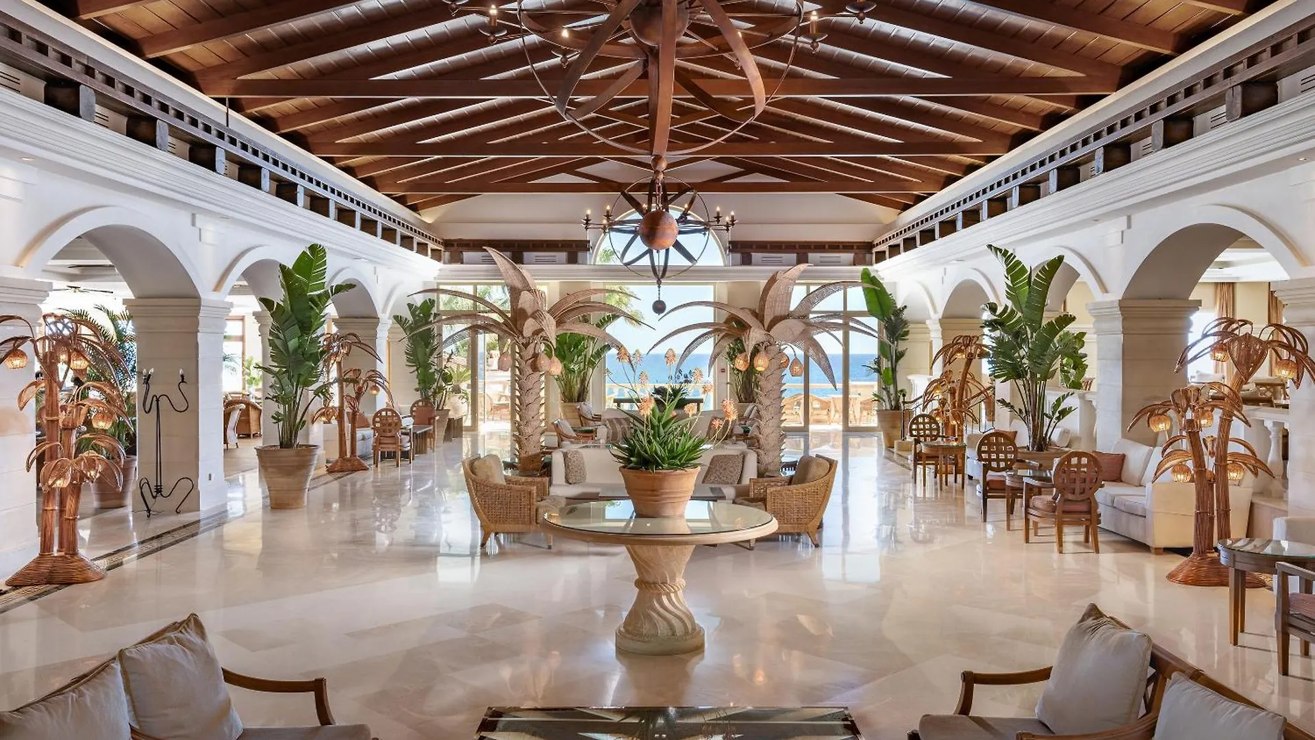 העיירה רתימנו Grecotel Marine Palace & Aqua Park 4*, העיירה רתימנו